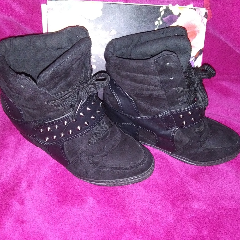 Black Sneaker Wedge